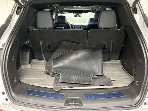 Certified 2023 Buick Enclave Essence w/ Experience Buick Package AWD/4WD image 23