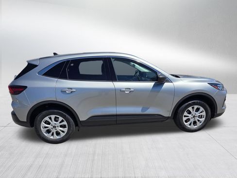 Certified 2024 Ford Escape Active AWD/4WD image 9