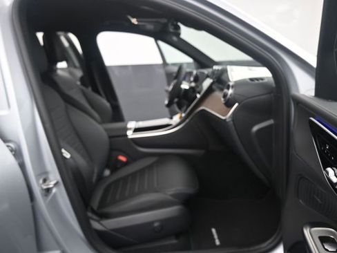 New 2025 Mercedes-Benz GLC 350e 4MATIC image 24