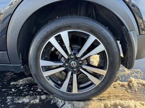 Used 2020 Nissan Kicks SR w/ SR Premium Package image 7