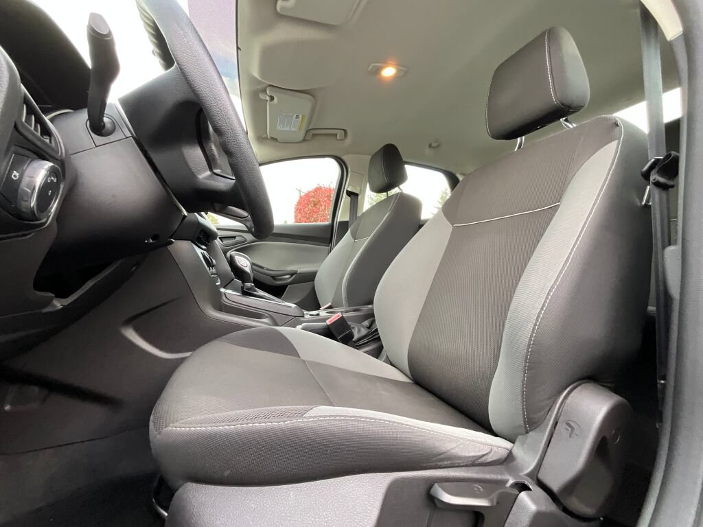 Used 2013 Ford Focus S FWD image 10