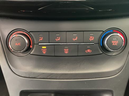 Used 2017 Nissan Sentra SV image 18