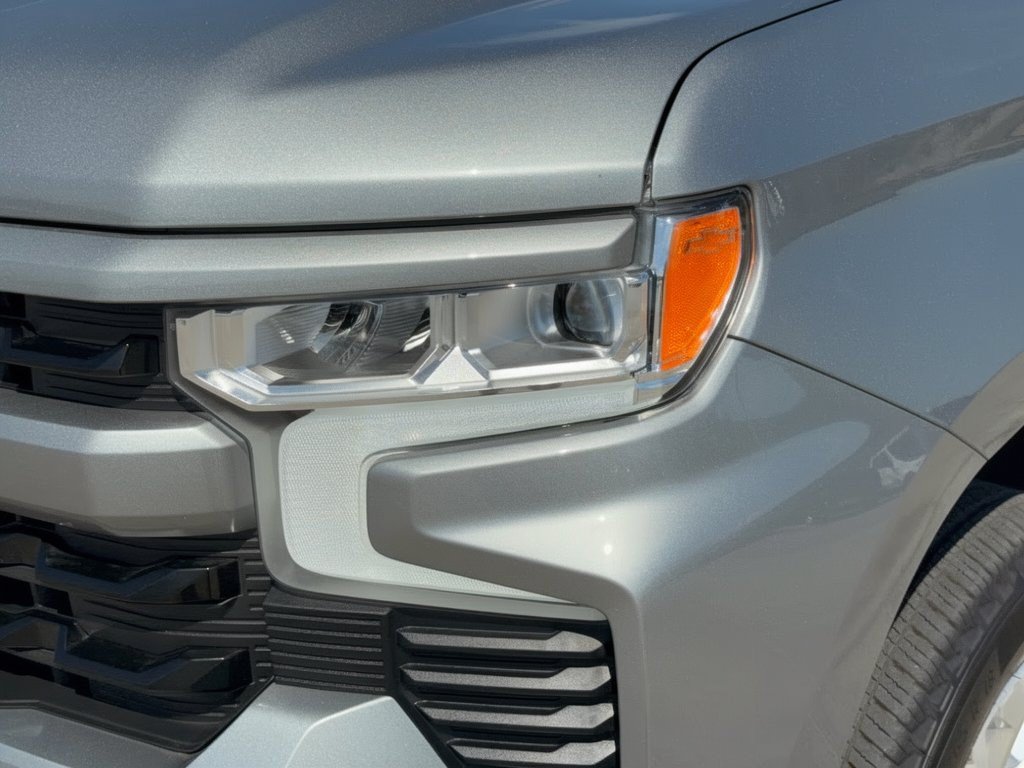 Used 2026 Chevrolet Silverado 1500 RST AWD/4WD image 12