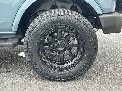 Used 2022 Ford Bronco Outer Banks image 16