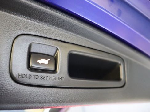 Used 2025 Honda CR-V EX-L image 57