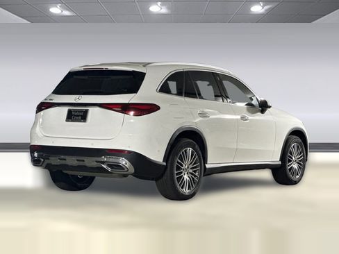 Used 2026 Mercedes-Benz GLC 300 image 8