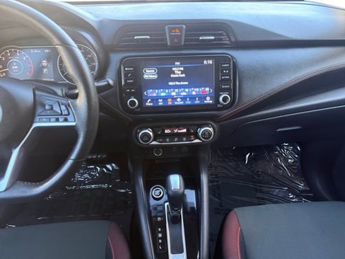 Used 2024 Nissan Versa SR FWD image 15