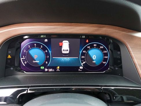 New 2026 Volkswagen Atlas SE FWD image 17