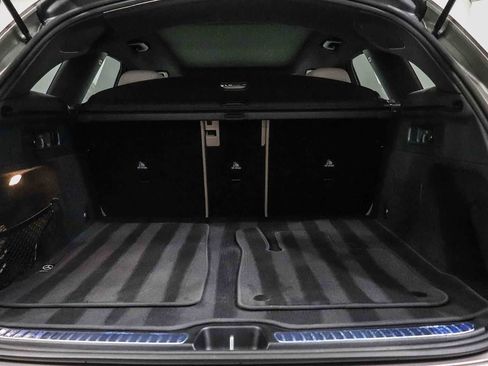 Used 2024 Mercedes-Benz GLC 300 image 27