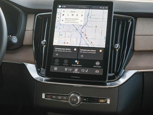 New 2026 Volvo XC90 T8 Plus w/ Protection Package image 24