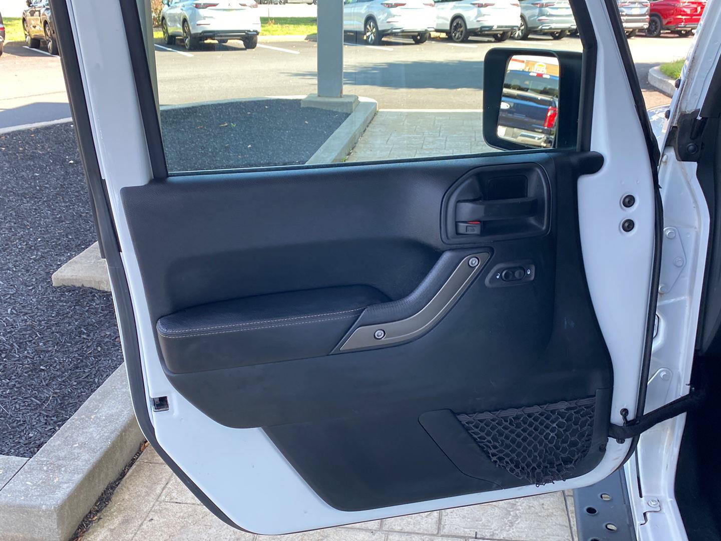 Used 2018 Jeep Wrangler Unlimited Sport AWD/4WD image 19