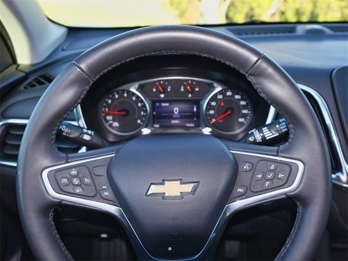 Used 2022 Chevrolet Equinox LT image 22