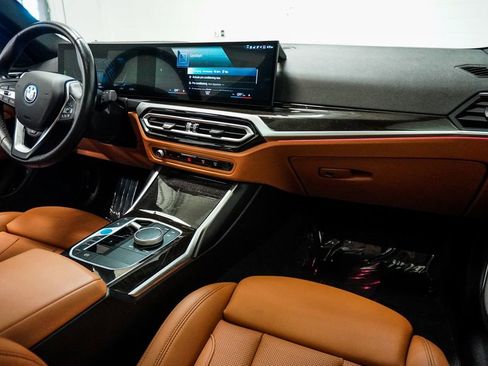 Used 2023 BMW i4 eDrive40 w/ Premium Package RWD image 11