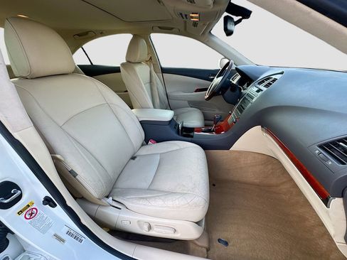 Used 2011 Lexus ES 350 image 32