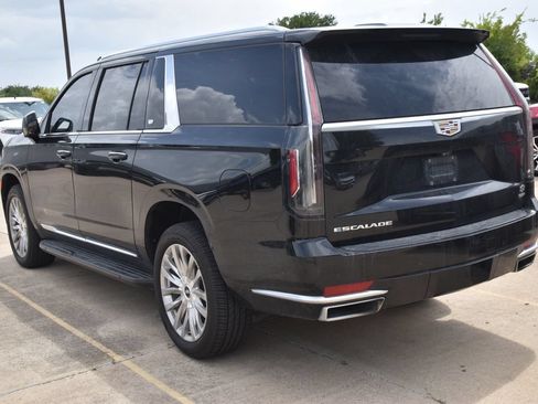 Used 2021 Cadillac Escalade ESV Premium Luxury AWD/4WD image 9