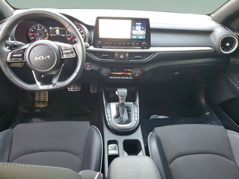 Certified 2024 Kia Forte GT-Line FWD image 9