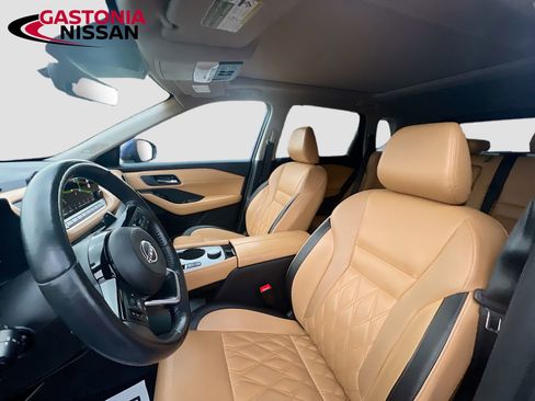 Used 2023 Nissan Rogue Platinum w/ Platinum Premium Package image 29