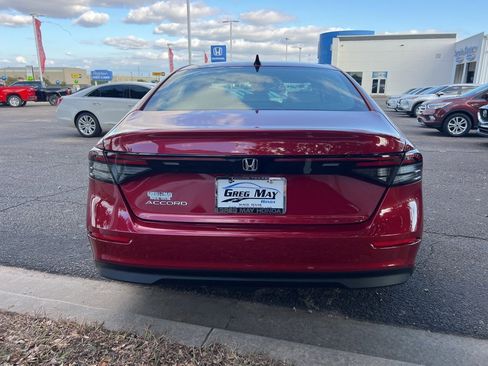 New 2025 Honda Accord SE image 5
