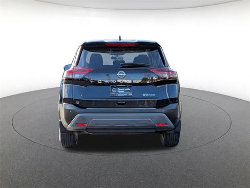 Used 2023 Nissan Rogue SV image 6