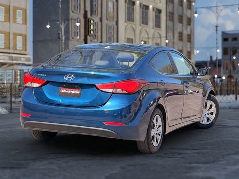 Used 2016 Hyundai Elantra SE FWD image 4