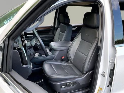 Used 2024 GMC Sierra 1500 Denali w/ Denali Reserve Package AWD/4WD image 15