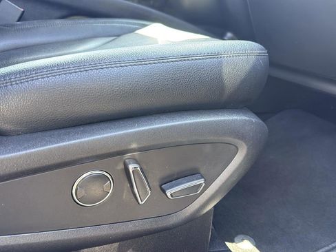 Used 2023 Lincoln Nautilus FWD w/ Premium Package image 20