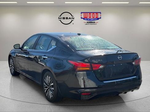 Used 2023 Nissan Altima 2.5 SV image 4