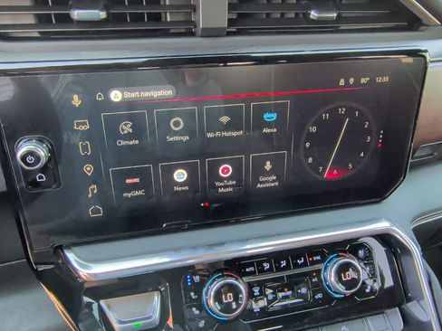 Used 2025 GMC Sierra 1500 Denali Ultimate image 28