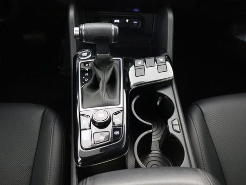 Used 2025 Kia Sportage EX FWD image 27
