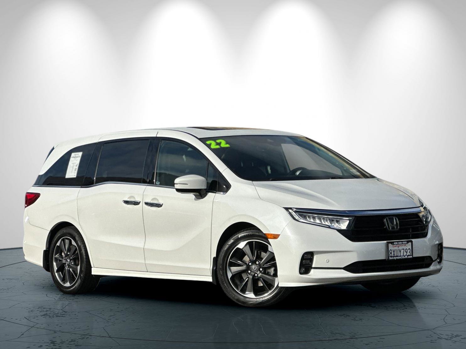 Used 2022 Honda Odyssey Elite image 2
