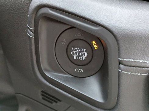 New 2025 Jeep Wrangler Unlimited Rubicon image 30