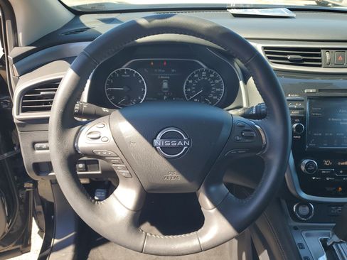 Certified 2023 Nissan Murano SV w/ SV Midnight Edition Package FWD image 16