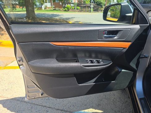 Used 2013 Subaru Outback 2.5i Limited w/ Popular Pkg 2 image 10