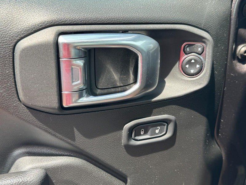 Used 2022 Jeep Wrangler Unlimited Sport AWD/4WD image 22