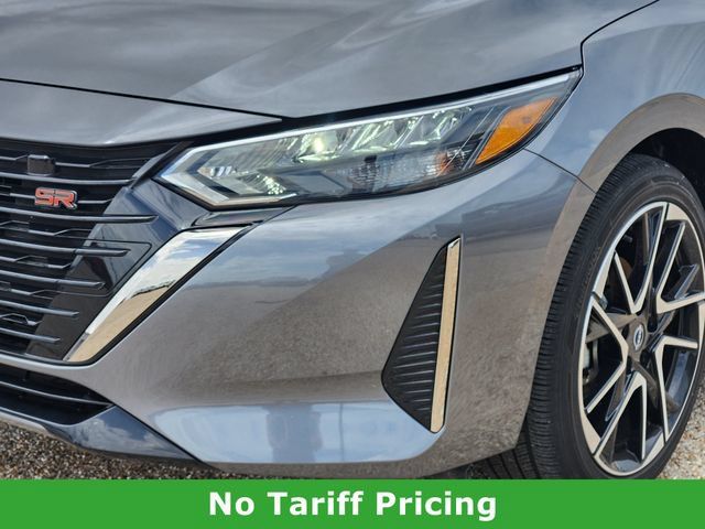 Certified 2025 Nissan Sentra SR FWD image 6