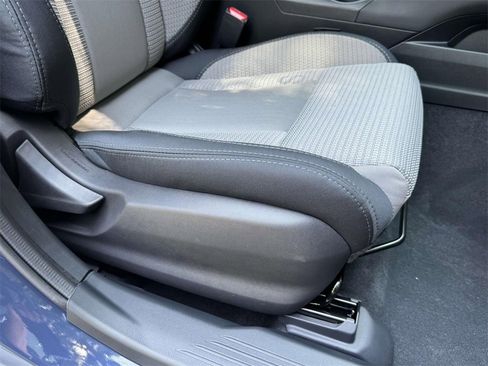 Certified 2025 Subaru Outback Premium image 9