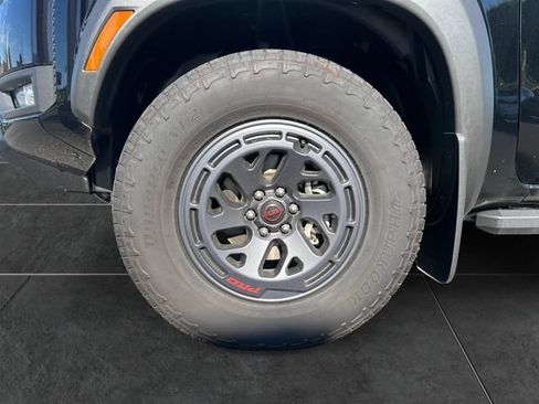 Used 2025 Nissan Frontier PRO-4X w/ Pro Premium Package AWD/4WD image 9