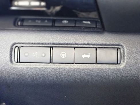 New 2026 Nissan Pathfinder SV w/ Cargo Package FWD image 19