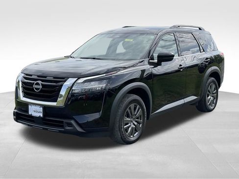 Certified 2022 Nissan Pathfinder SV AWD/4WD image 2