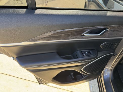 Used 2023 Jeep Grand Cherokee 4WD 4xe image 24