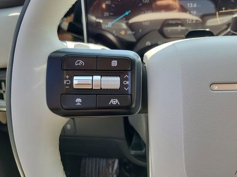 New 2025 Hyundai Santa Fe Calligraphy FWD image 5