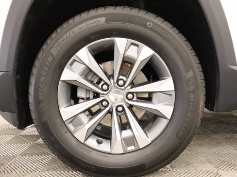 Used 2026 Chevrolet Equinox LT AWD/4WD image 6