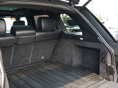 Used 2019 Land Rover Range Rover Supercharged AWD/4WD image 30