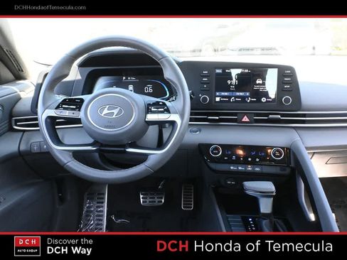 Used 2025 Hyundai Elantra Sport FWD image 8