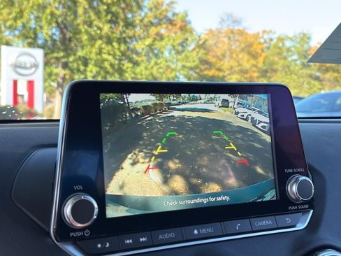 New 2025 Nissan Sentra SR image 25