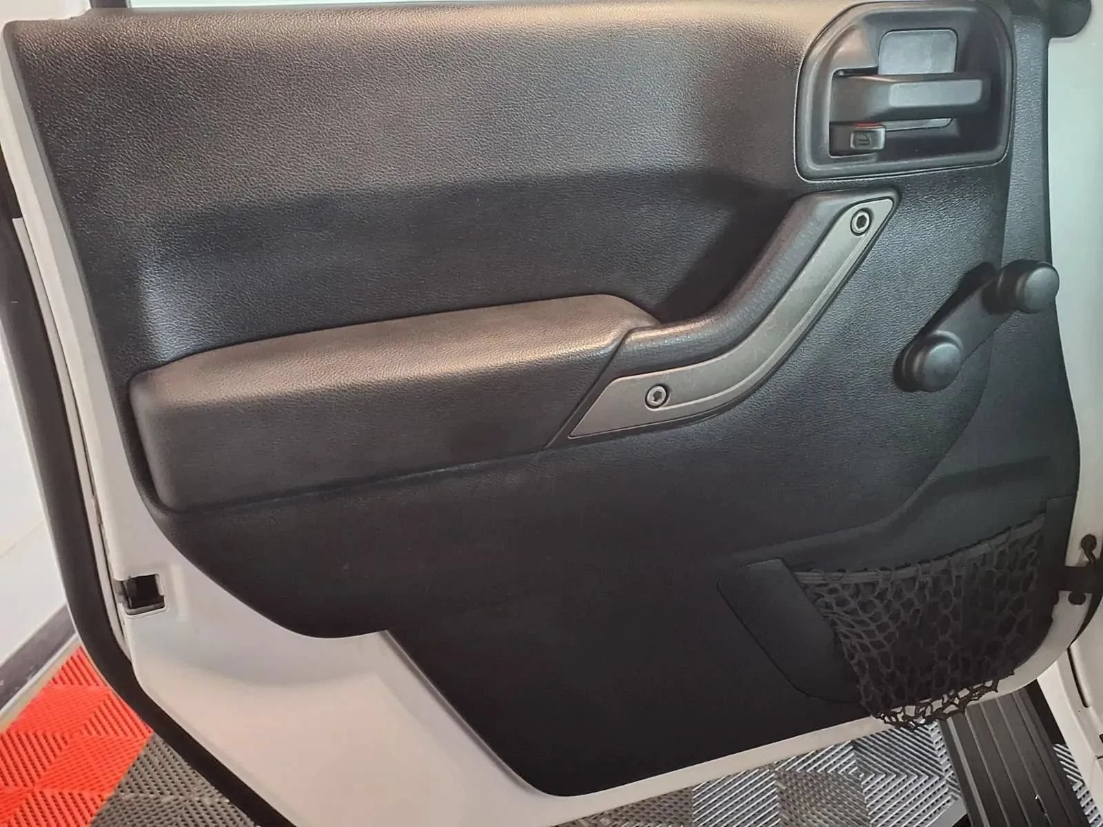 Used 2013 Jeep Wrangler Sport AWD/4WD image 13