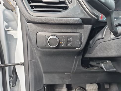 Used 2022 Ford Escape S image 18