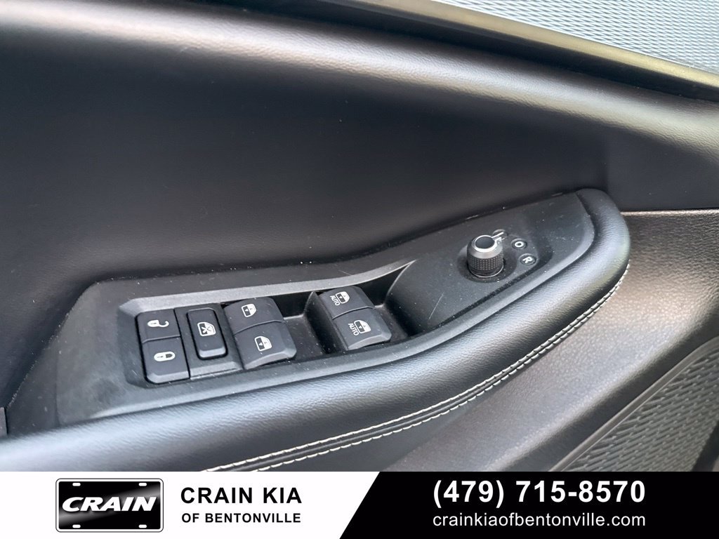 Used 2024 Jeep Grand Cherokee L Altitude AWD/4WD image 20