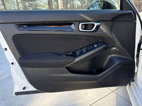 Certified 2024 Honda Civic EX image 13