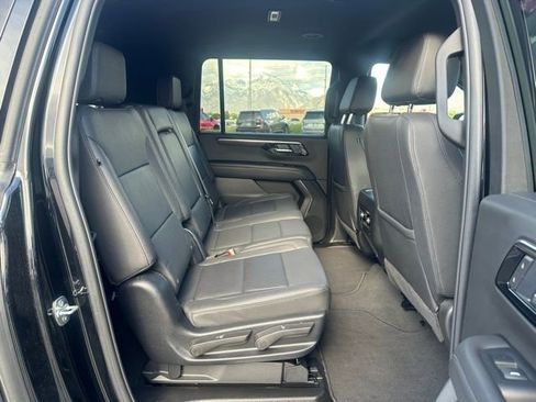 Certified 2025 Chevrolet Suburban Z71 AWD/4WD image 14